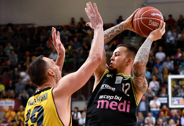 在最近的比 在最近的比